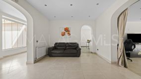 Villa for sale in Bel Air, Estepona Est