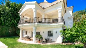 Villa for sale in Nueva Andalucia, Marbella