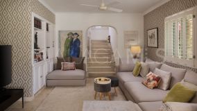 Villa for sale in Benahavis