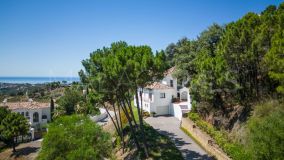 Villa for sale in Benahavis