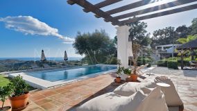 Villa for sale in Benahavis
