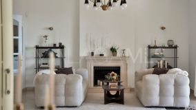 Villa for sale in Benahavis