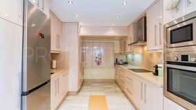 Ground floor apartment for sale in Estepona with 2 bedrooms