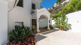 Villa for sale in Benahavis
