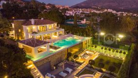 5 bedrooms villa in Nueva Andalucia for sale