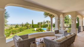 11 bedrooms villa in El Paraiso for sale