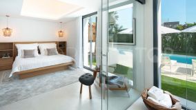 Nueva Andalucia, villa de 5 dormitorios en venta