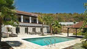 Villa for sale in Benahavis, 1,690,000 €