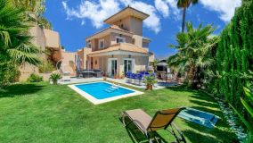 Hus i byn for sale in La Vizcaronda, Manilva