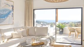 Exclusive penthouse facing the sea and golf in Casares - Costa del Sol