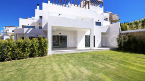 Exclusivo apartamento con jardín privado, mar y golf - Costa del Sol