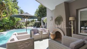 Villa for sale in Atalaya, Estepona East