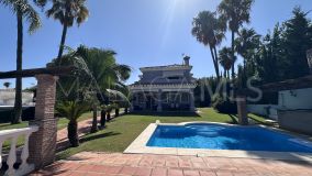 Villa for sale in Estepona