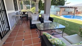 Villa for sale in Estepona