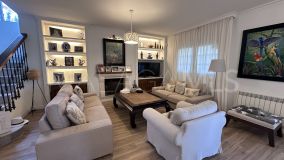Villa for sale in Estepona