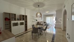 Apartamento en venta en Nueva Andalucia, Marbella