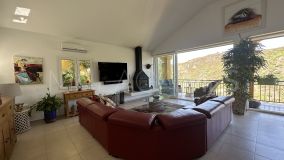 Villa en venta en Estepona