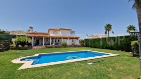 Amazing kept villa in brilliant location with excellent views