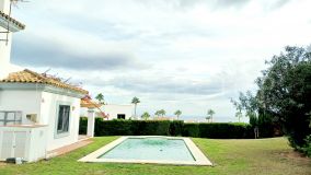 4 bedrooms villa for sale in Alcaidesa Costa