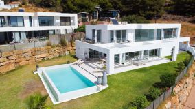 Villa moderna de 4 dormitorios en Buena Vista, Mijas