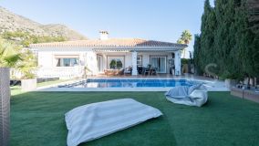 Villa en venta en La Capellania, Benalmadena