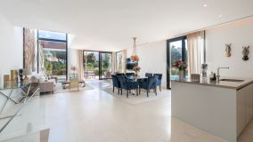 Villa Pareada en venta en Cabopino, Marbella Este