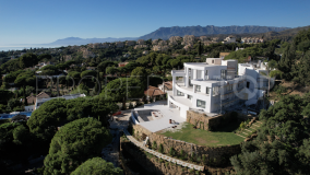 Villa en venta en Elviria de 5 dormitorios