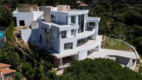 Villa contemporánea de nueva construcción ubicada en Elviria
