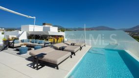 Villa Pareada en venta en Nueva Andalucia, Marbella