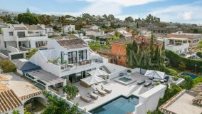 Villa en venta en Las Chapas, Marbella Este