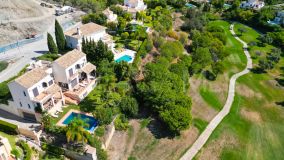 Villa for sale in La Quinta, Benahavis