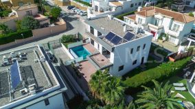 Villa en venta en Calahonda, Mijas Costa