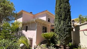 Villa for sale in La Quinta, Benahavis