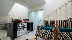 Villa a la venta de 9 dormitorios en Benamara
