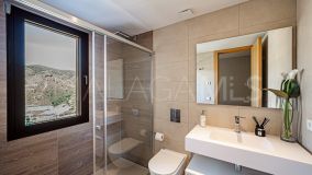 Apartment for sale in Real de La Quinta, Benahavis
