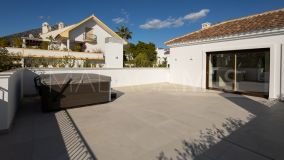 Zweistöckiges Penthouse zu verkaufen in Lomas del Rey, Marbella Goldene Meile
