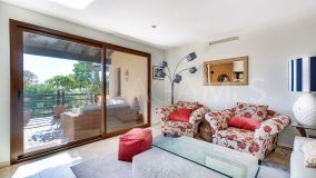 Zweistöckiges Penthouse zu verkaufen in El Campanario, Estepona Ost