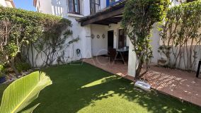 Markplanslägenhet for sale in Benamara, Estepona Öst