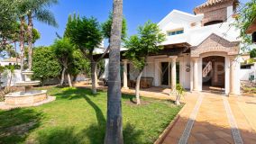 Villa with 4 bedrooms for sale in Beach Side New Golden Mile