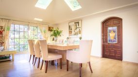 Villa for sale in Estepona