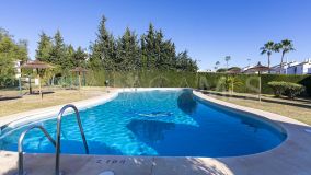 Commercial for sale in El Paraiso, Estepona Est