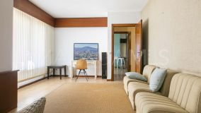 Commercial for sale in El Paraiso, Estepona Est