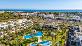 Markplanslägenhet for sale in Nueva Andalucia, Marbella