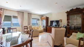 Apartamento en venta en Estepona