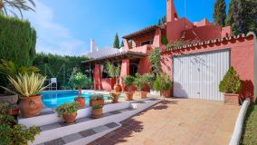 Villa for sale in Nueva Andalucia, Marbella