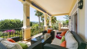 Villa for sale in New Golden Mile, Estepona East