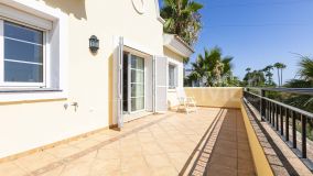 Villa for sale in New Golden Mile, Estepona East