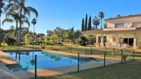 Guadalmina Baja 8 bedrooms villa for sale
