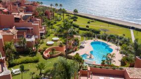 Buy duplex penthouse in Marbella East with 3 bedrooms