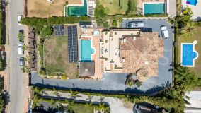 Villa en venta en Nueva Andalucia, Marbella